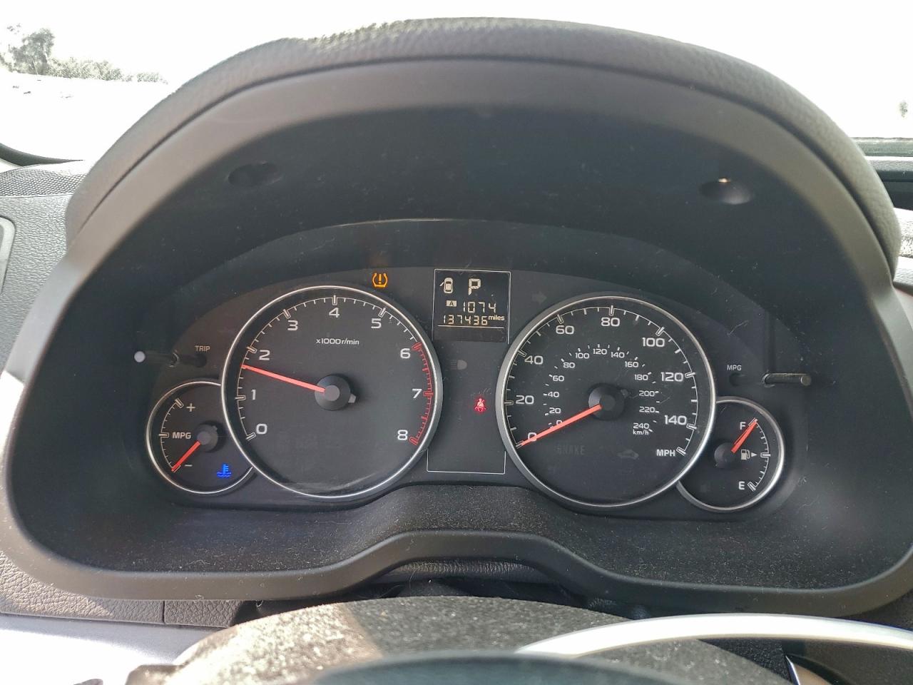 Subaru Outback 2.5i Image 5