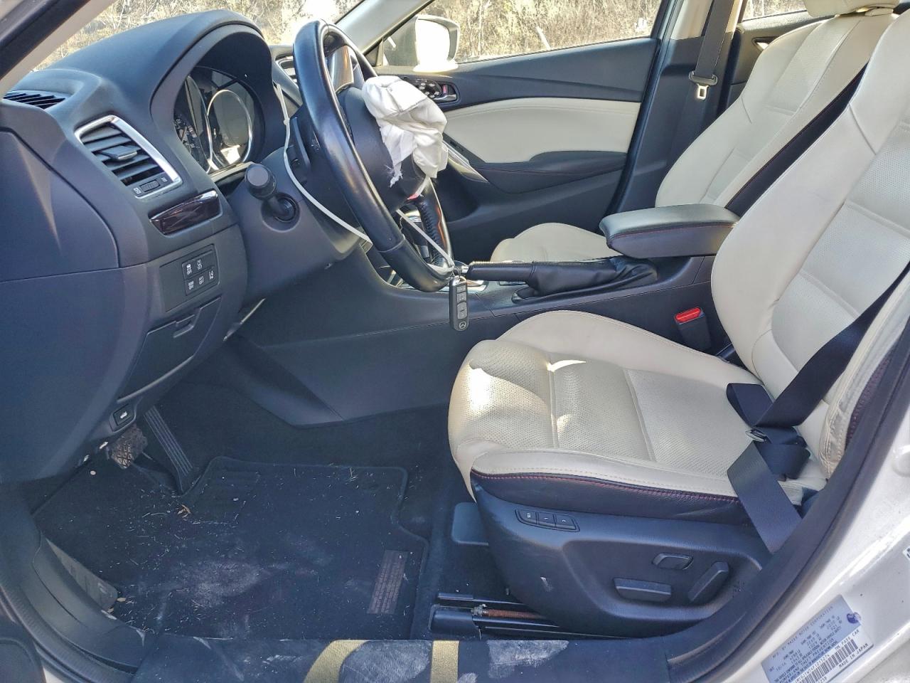 Mazda 6 Grand Touring Image 4