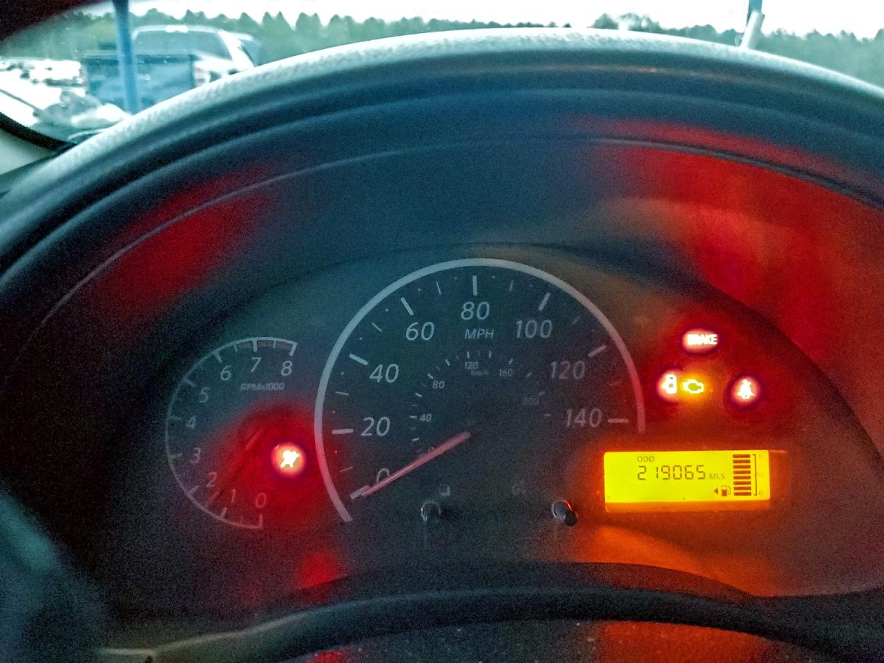 Nissan Versa S Image 4