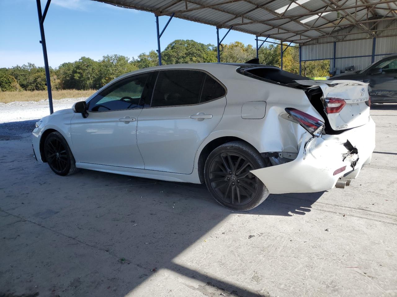 Toyota Camry Xse Image 2