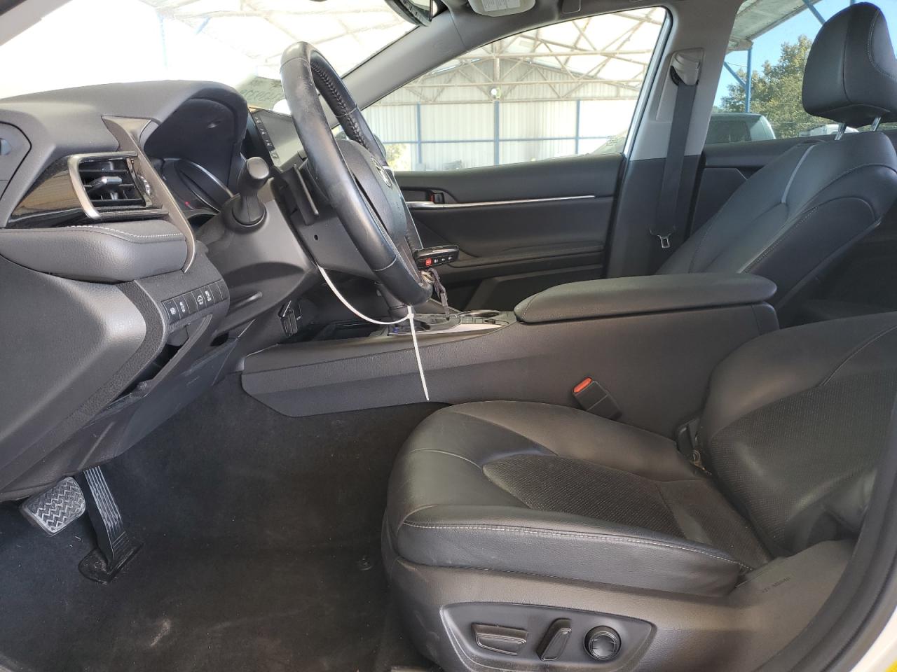 Toyota Camry Xse Image 3