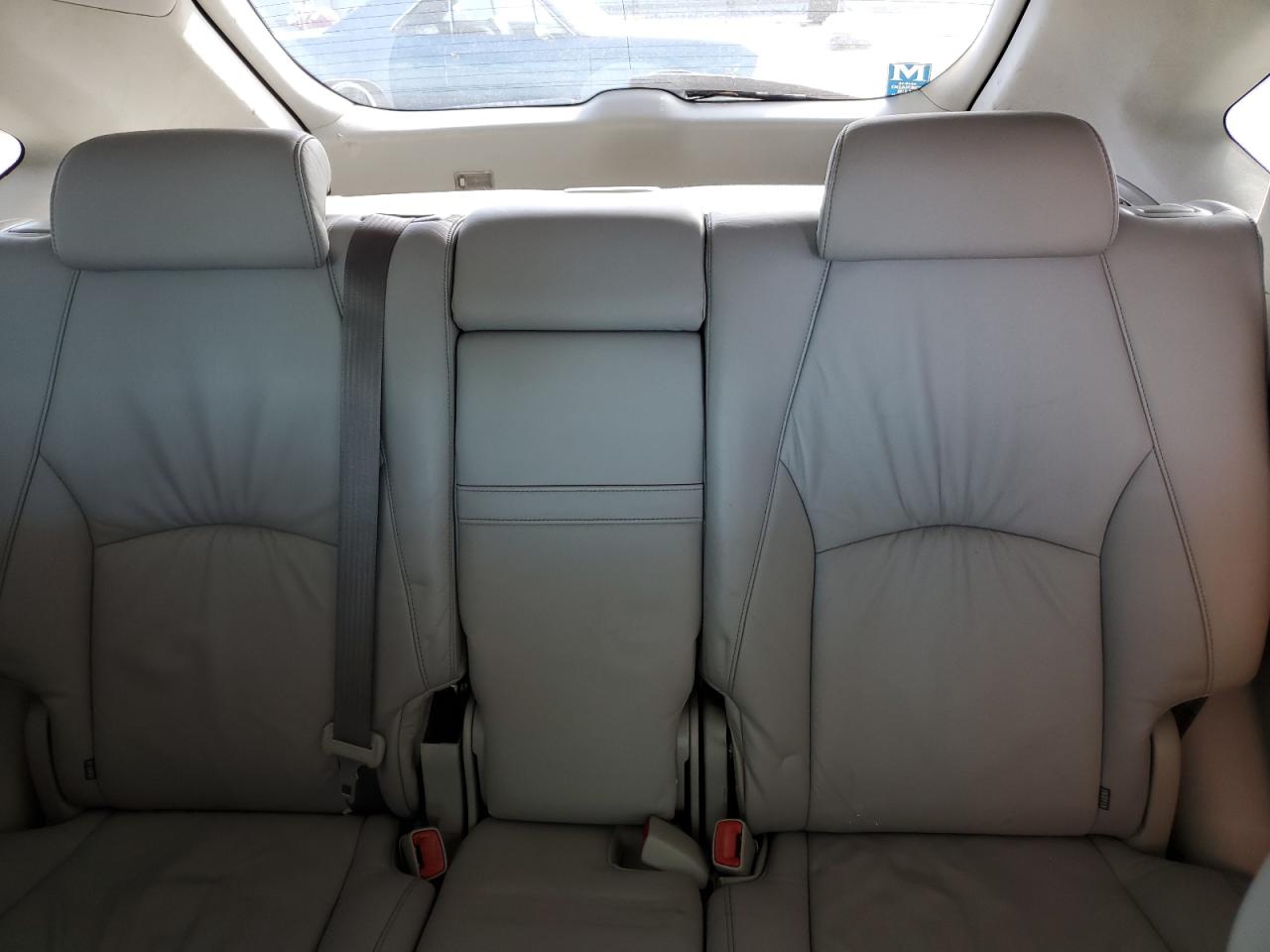 Lexus RX 330 Image 11