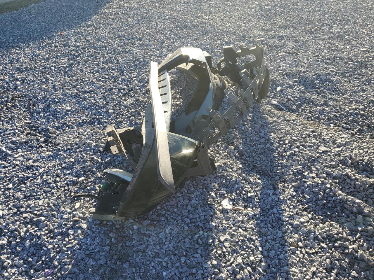 Nissan Kicks S Image 2