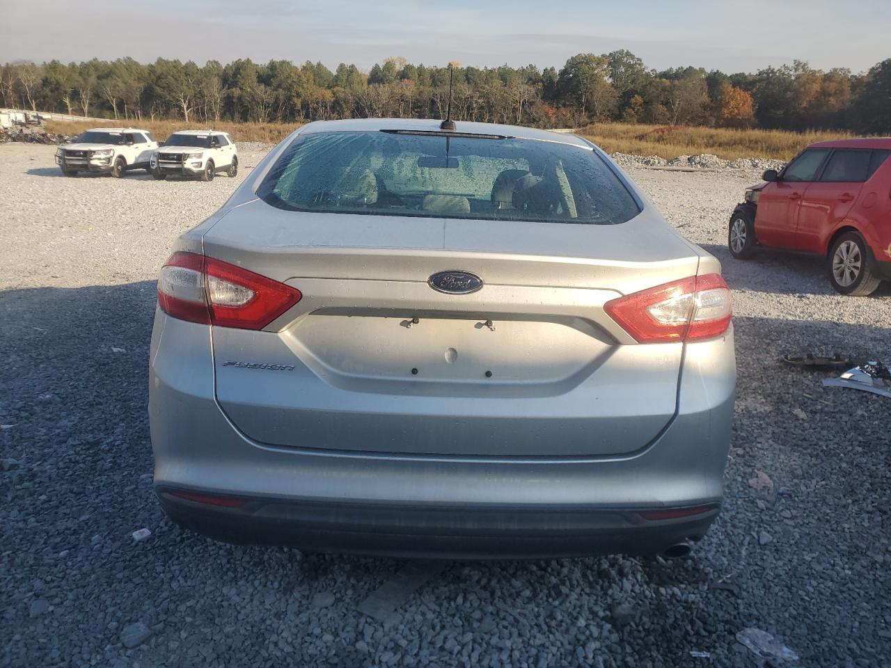 Ford Fusion S Image 9