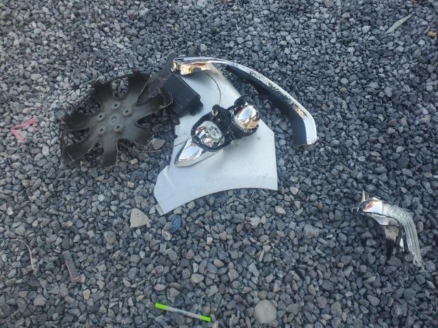 Ford Fusion S Image 8