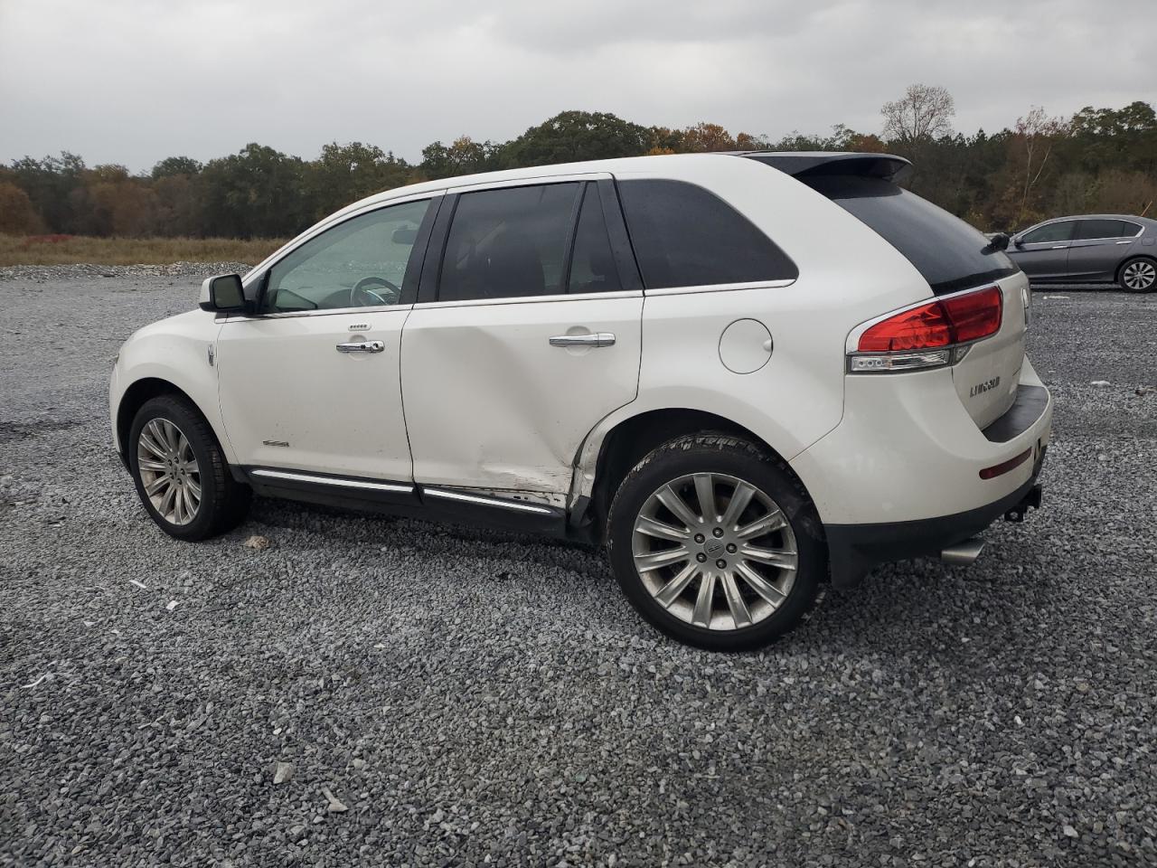 Lincoln MKX Image 2