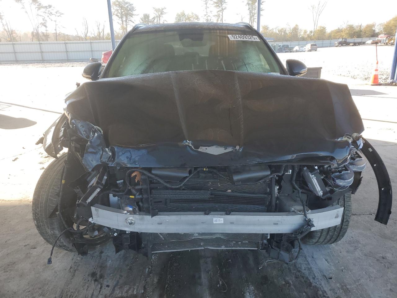 Genesis Gv70 Base Base Image 3