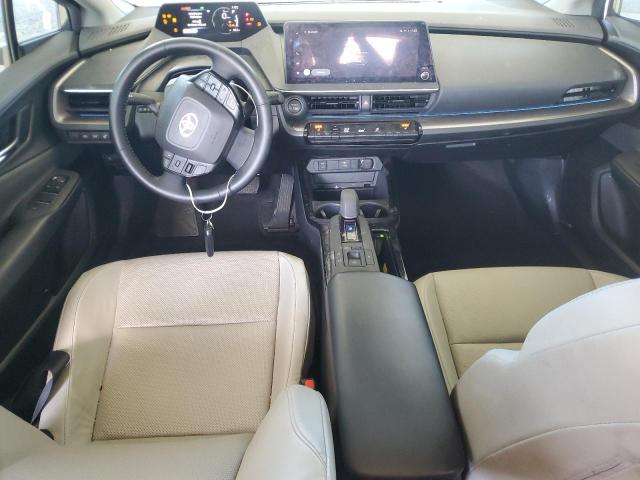 Toyota Prius Le Image 12