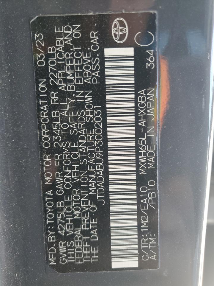 Toyota Prius Le Image 6