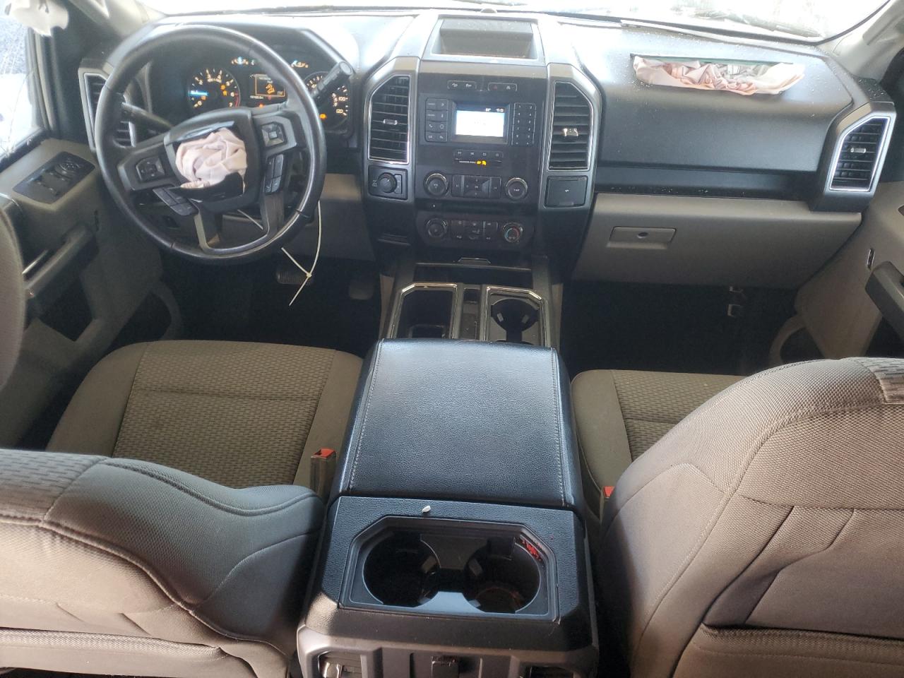 Ford F-150 Supercrew Image 4