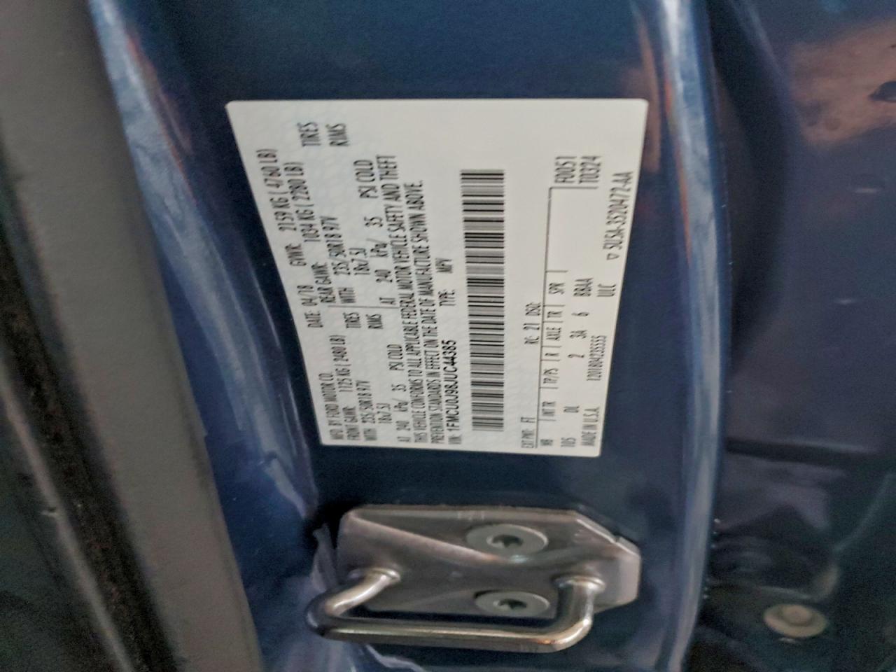 Ford Escape Titanium Image 11