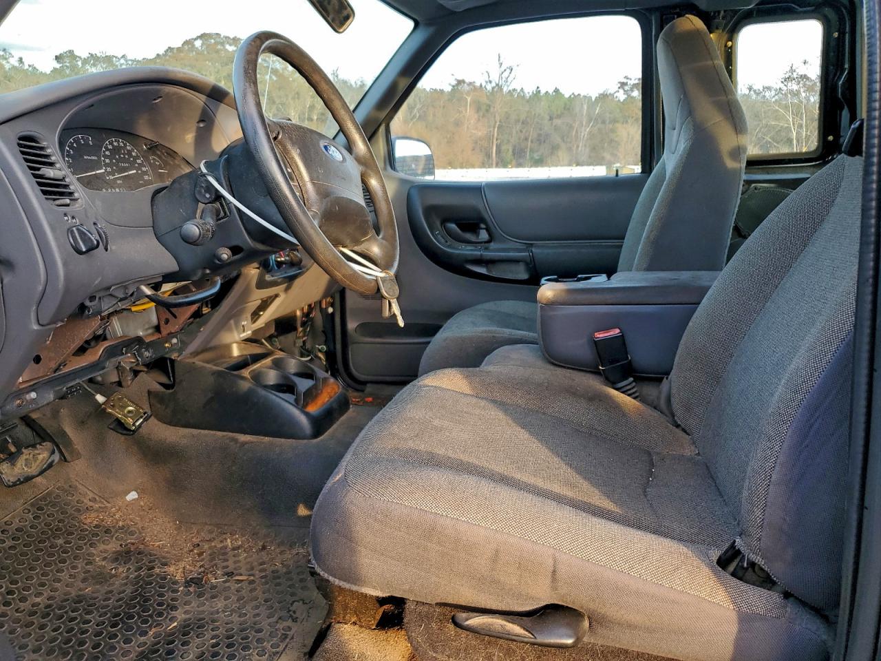 Ford Ranger Super Cab Image 6