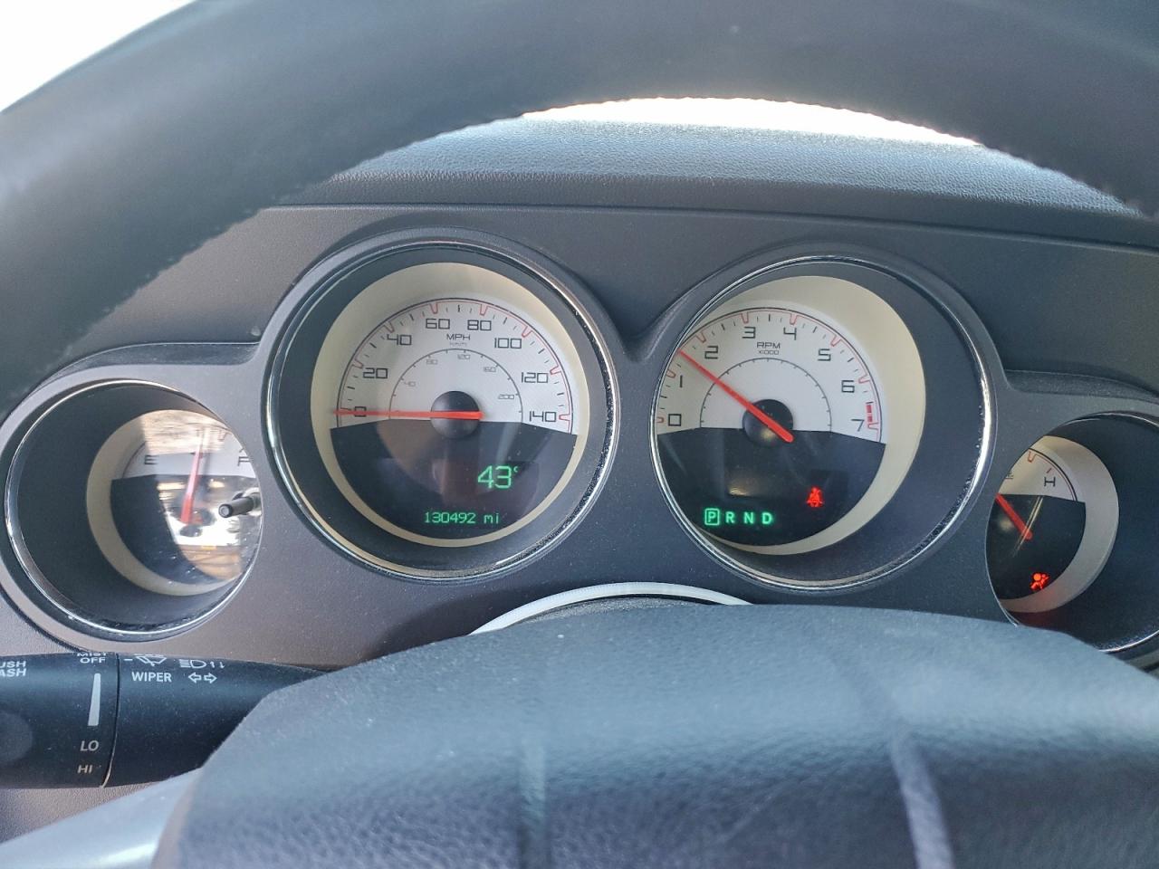 Dodge Challenger Sxt Image 10