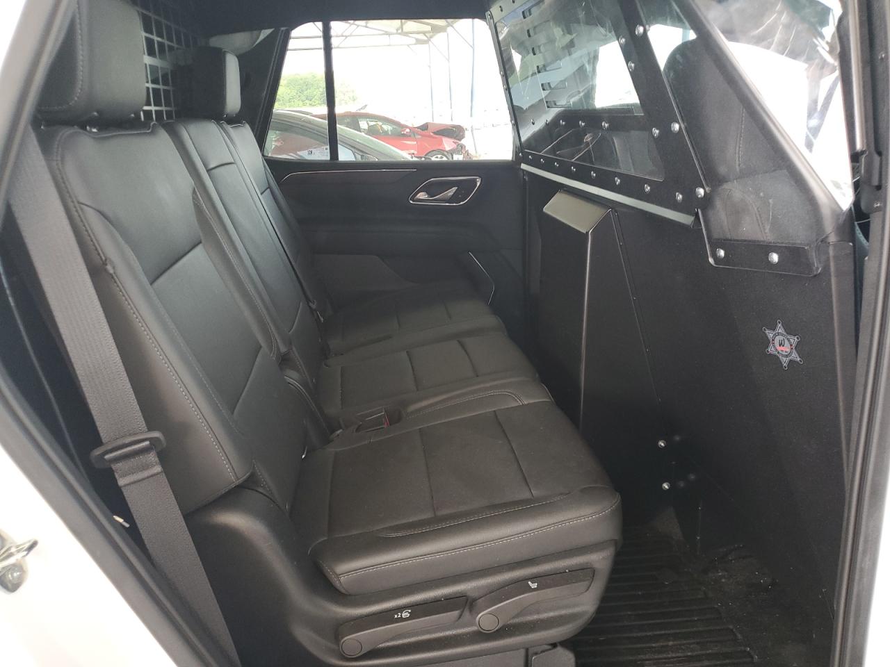 Chevrolet Tahoe C1500 Image 11