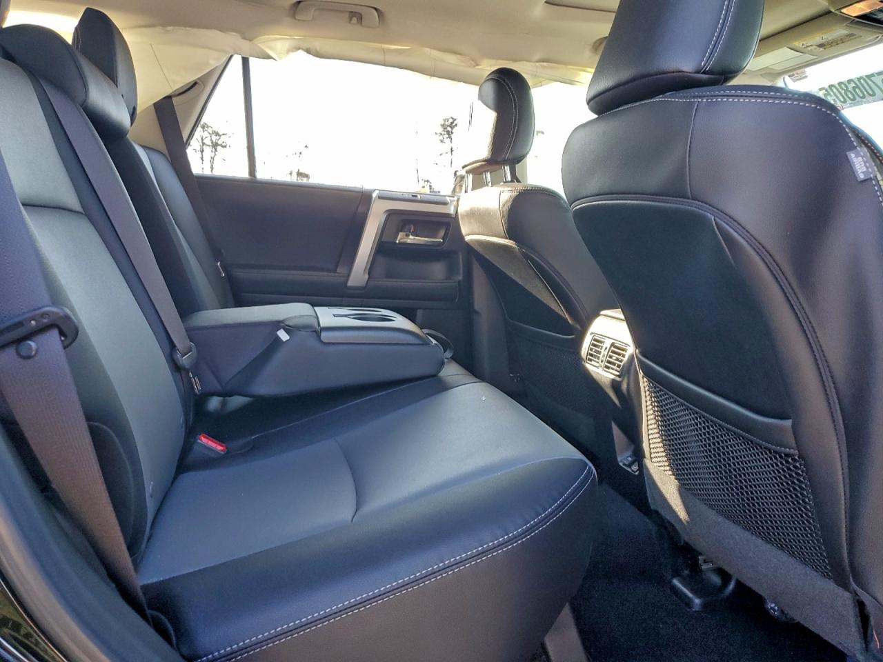 Toyota 4Runner Sr5/sr5 Premium Image 4