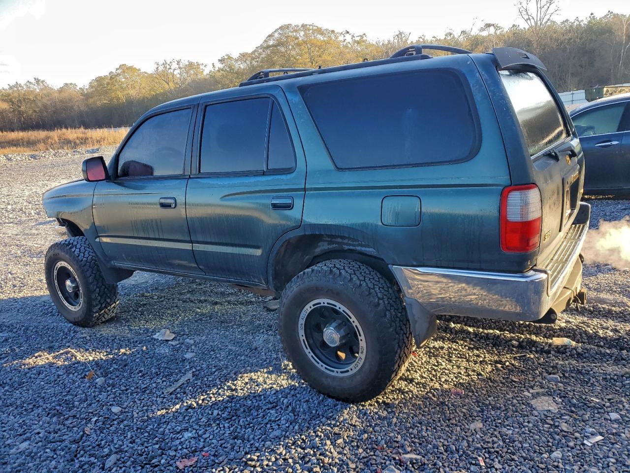 Toyota 4Runner Sr5 Image 4