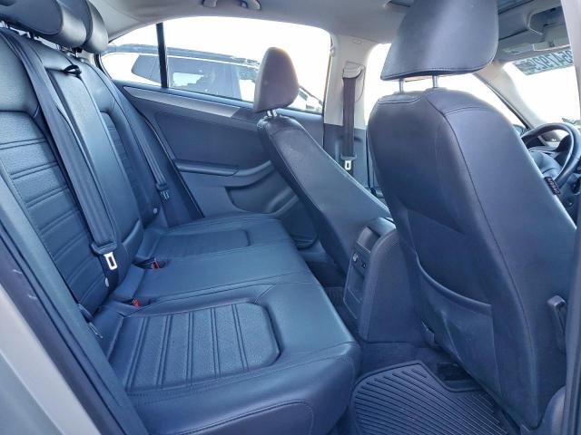 Volkswagen Jetta Sel Image 12