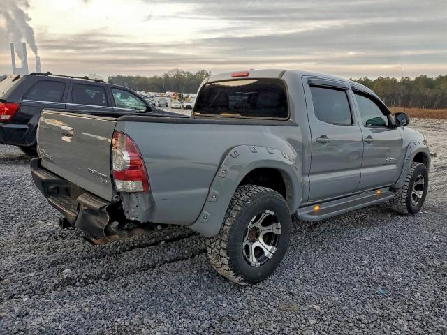 Toyota Tacoma Double Cab Prerunner Image 9