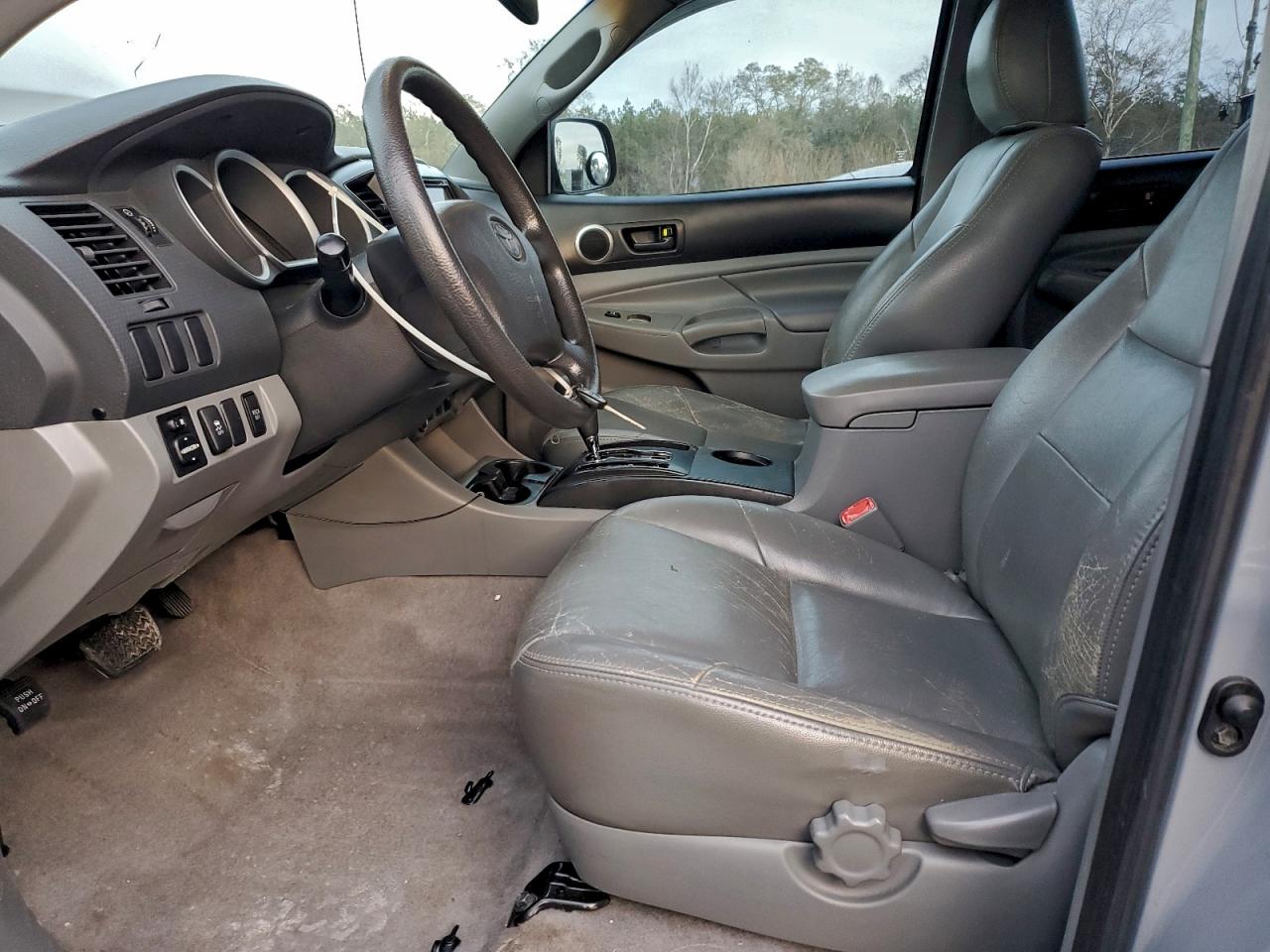 Toyota Tacoma Double Cab Prerunner Image 3