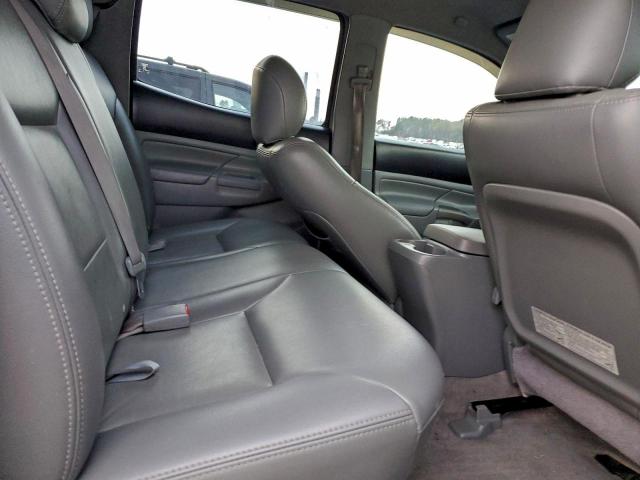 Toyota Tacoma Double Cab Prerunner Image 10