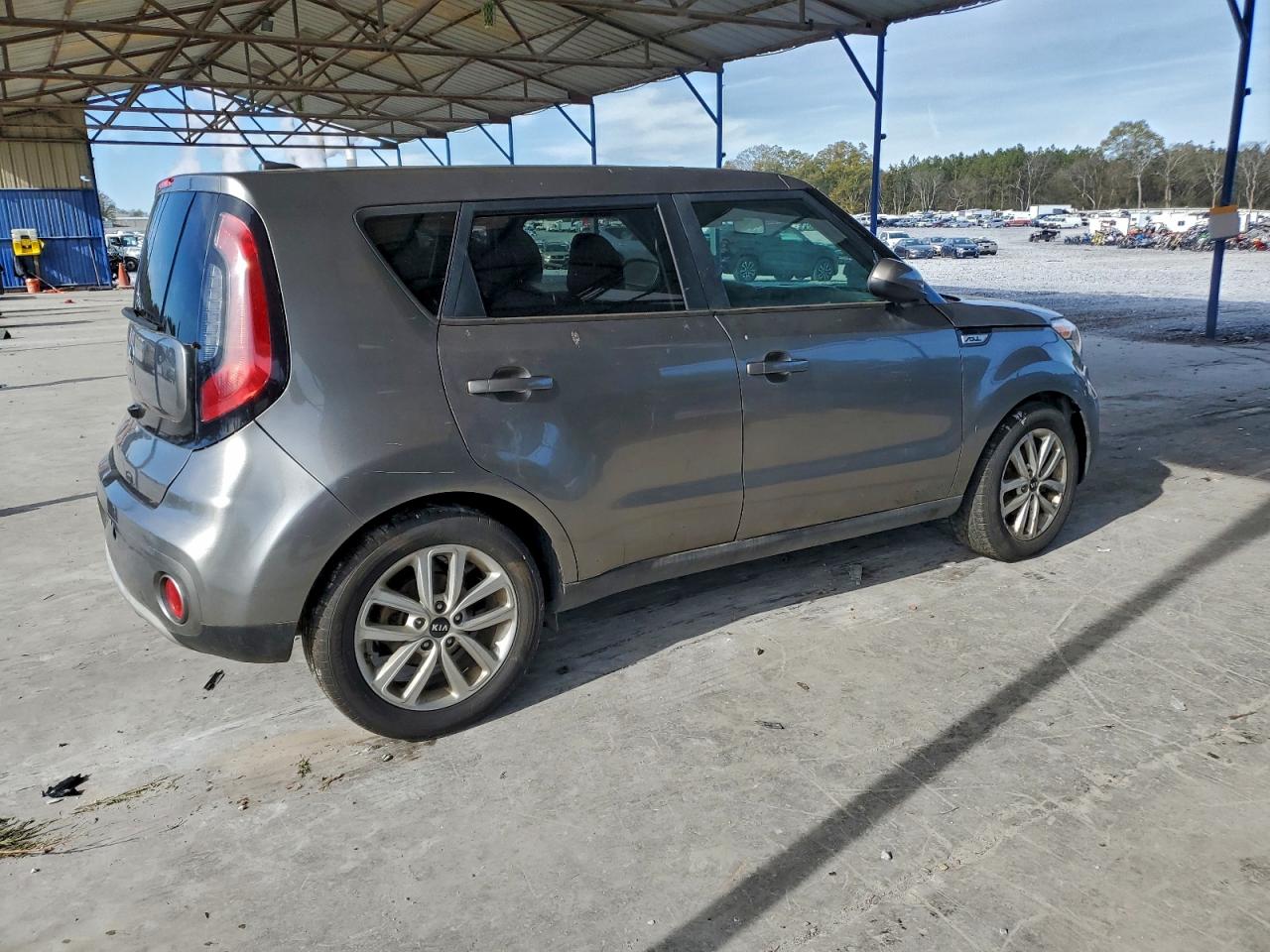 Kia Soul + Image 9
