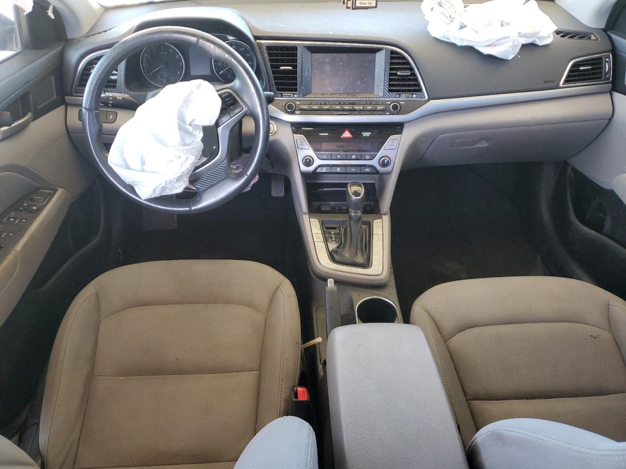 Hyundai ELANTRA Sel Image 7