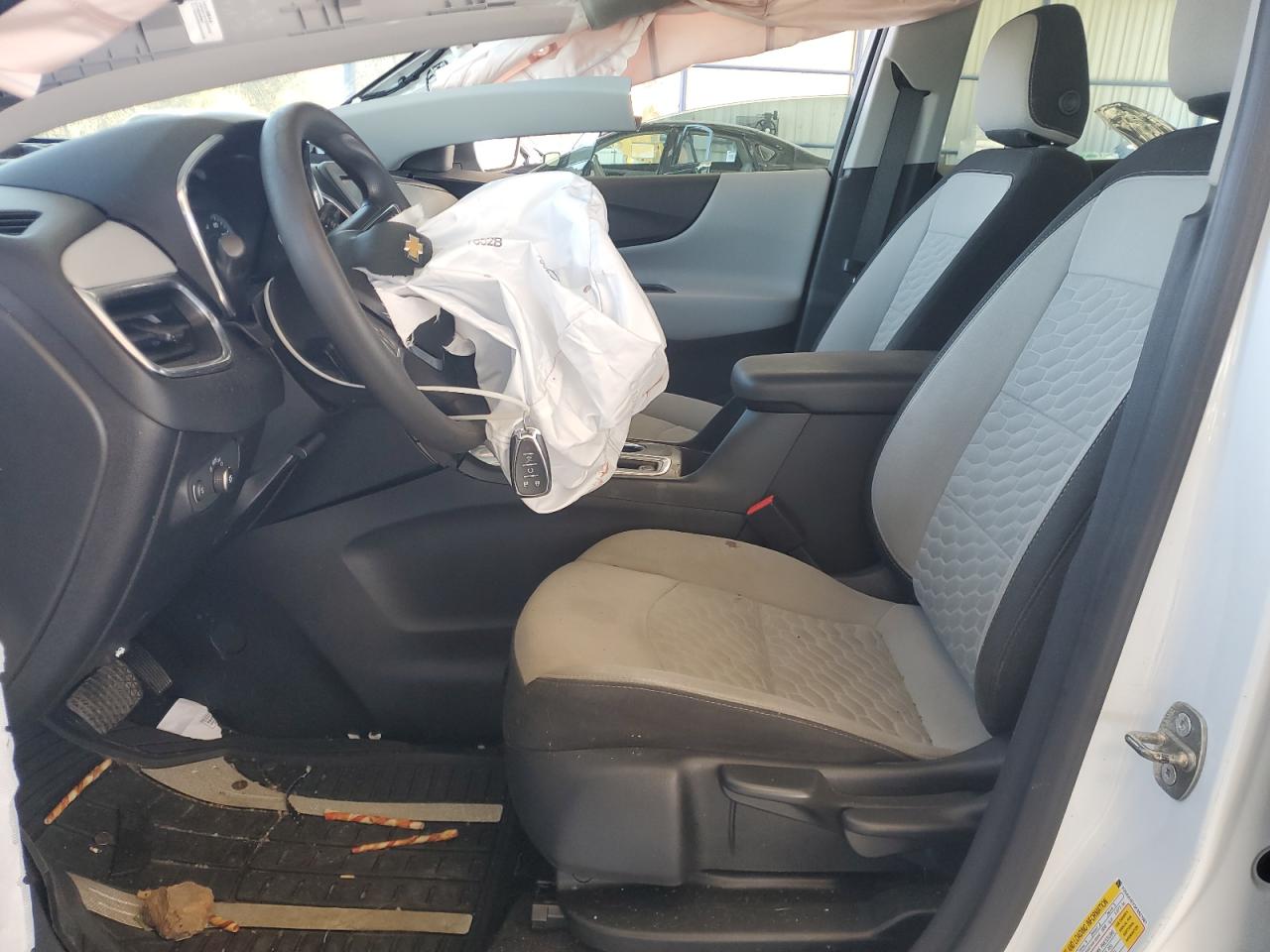 Chevrolet Equinox Ls Image 13