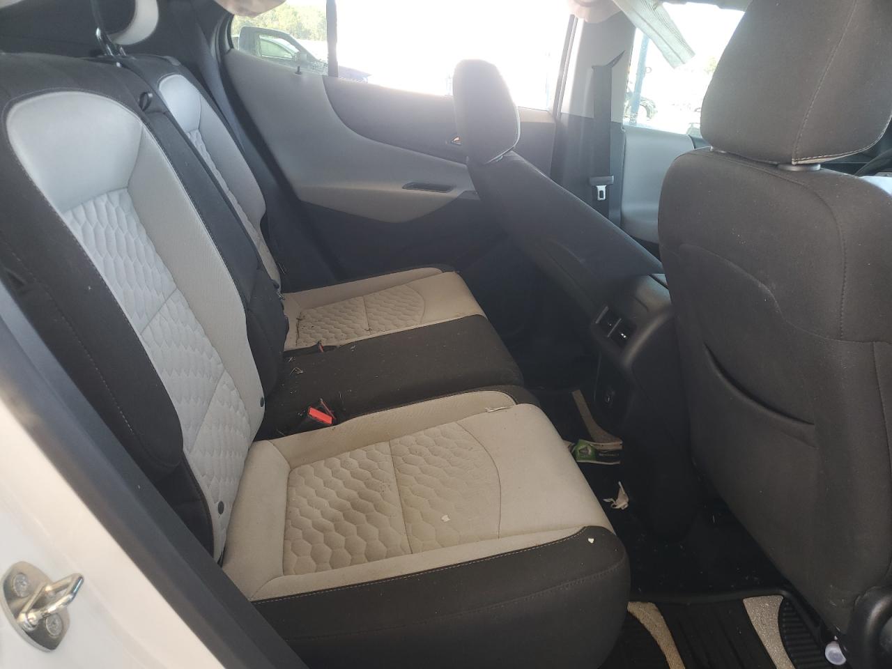 Chevrolet Equinox Ls Image 7