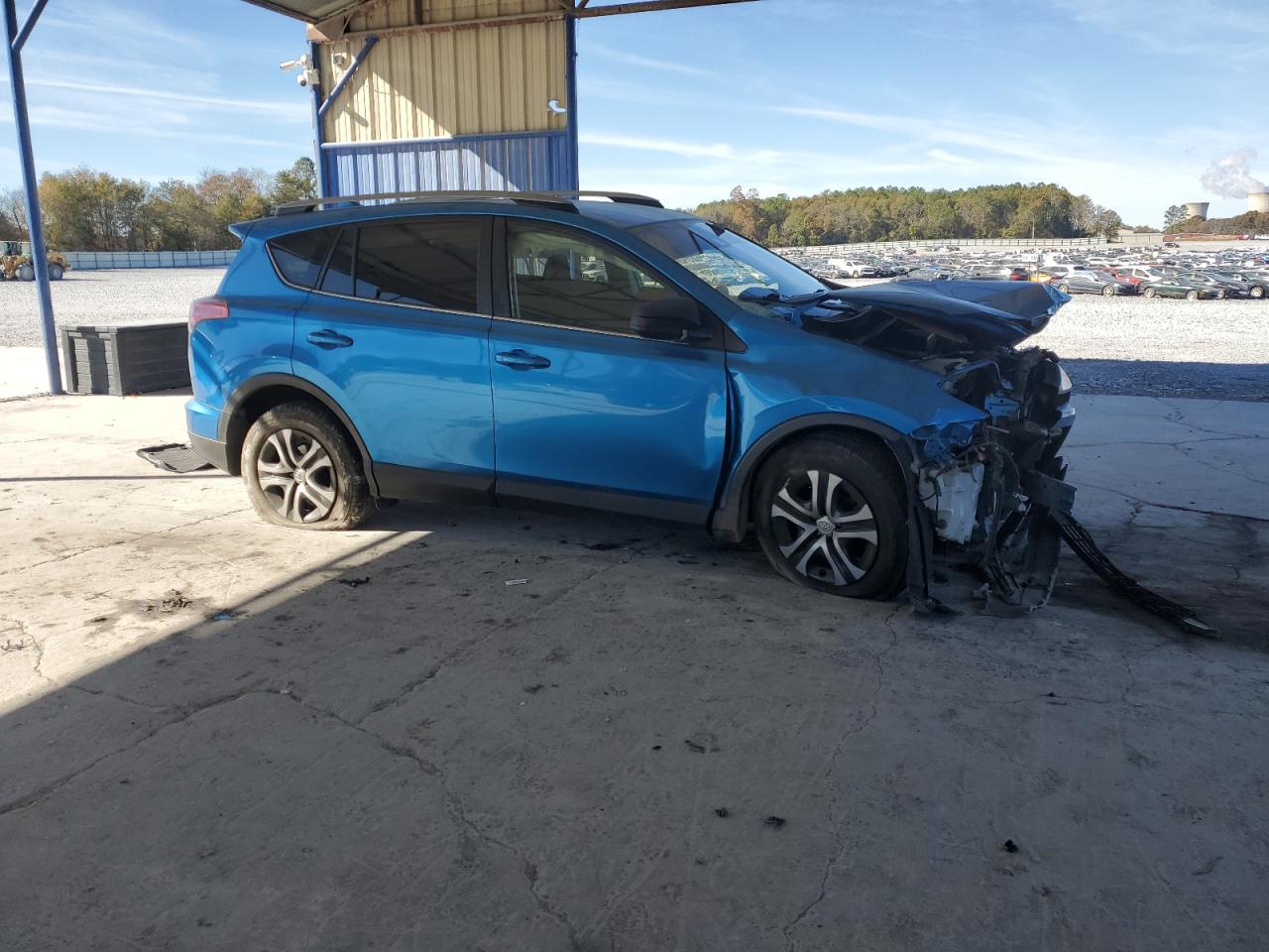 Toyota RAV4 Le Image 3