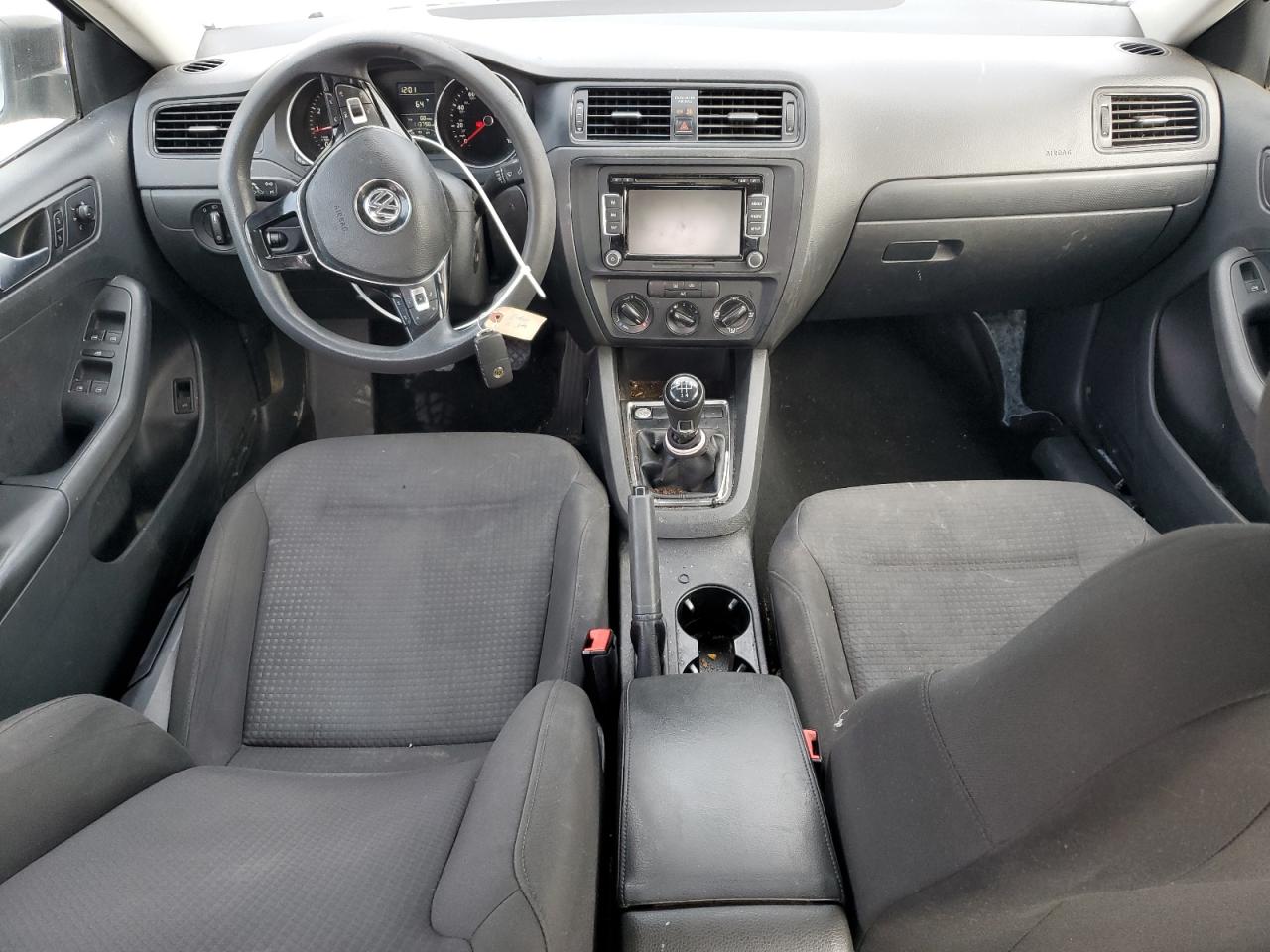 Volkswagen Jetta Base Image 12