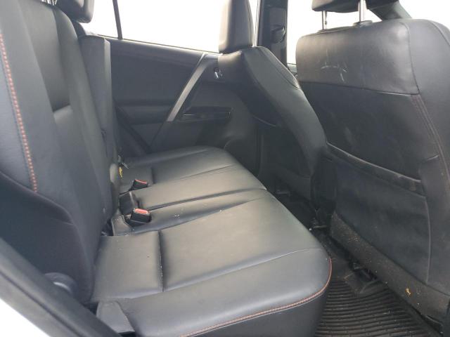 Toyota RAV4 Se Image 9