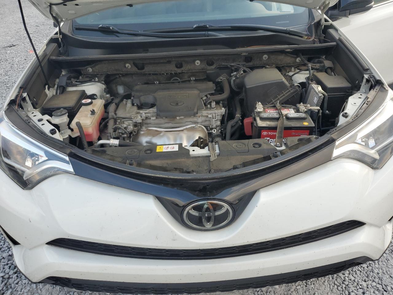 Toyota RAV4 Se Image 12