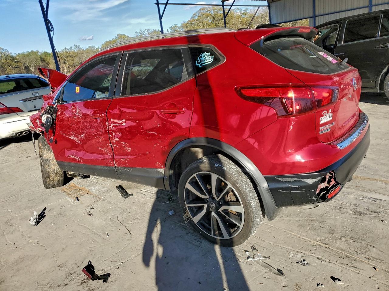 Nissan Rogue S Image 3