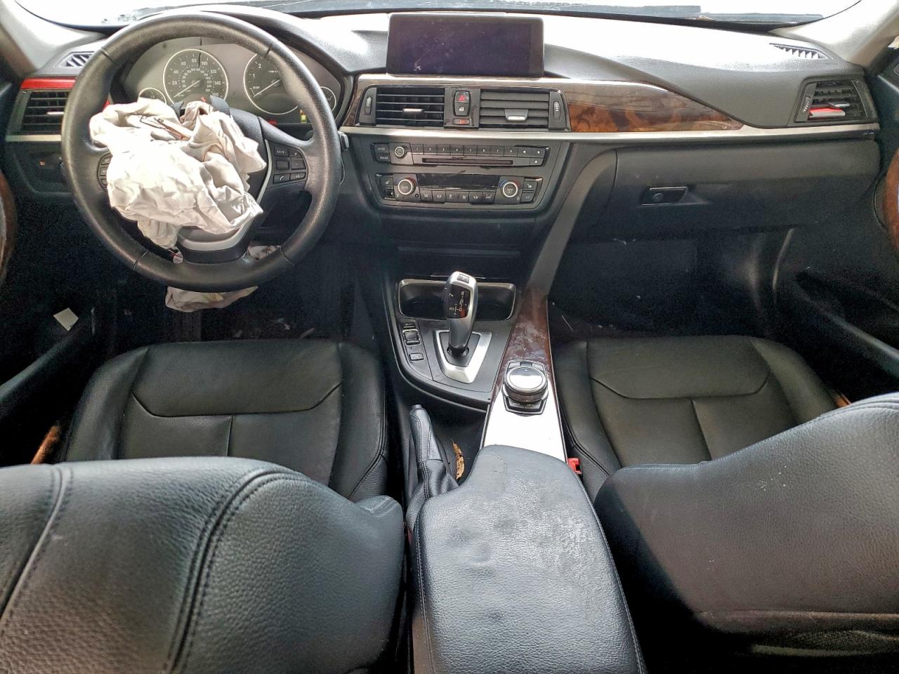 BMW 3 Series I Image 12