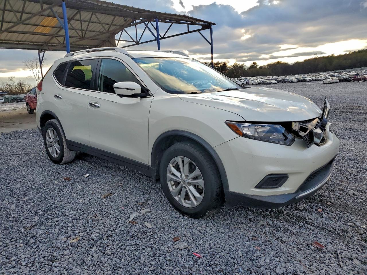 Nissan Rogue S Image 3