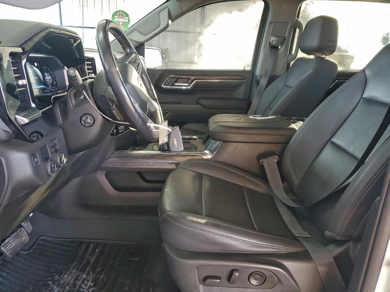 Chevrolet Silverado C1500 Ltz Image 4