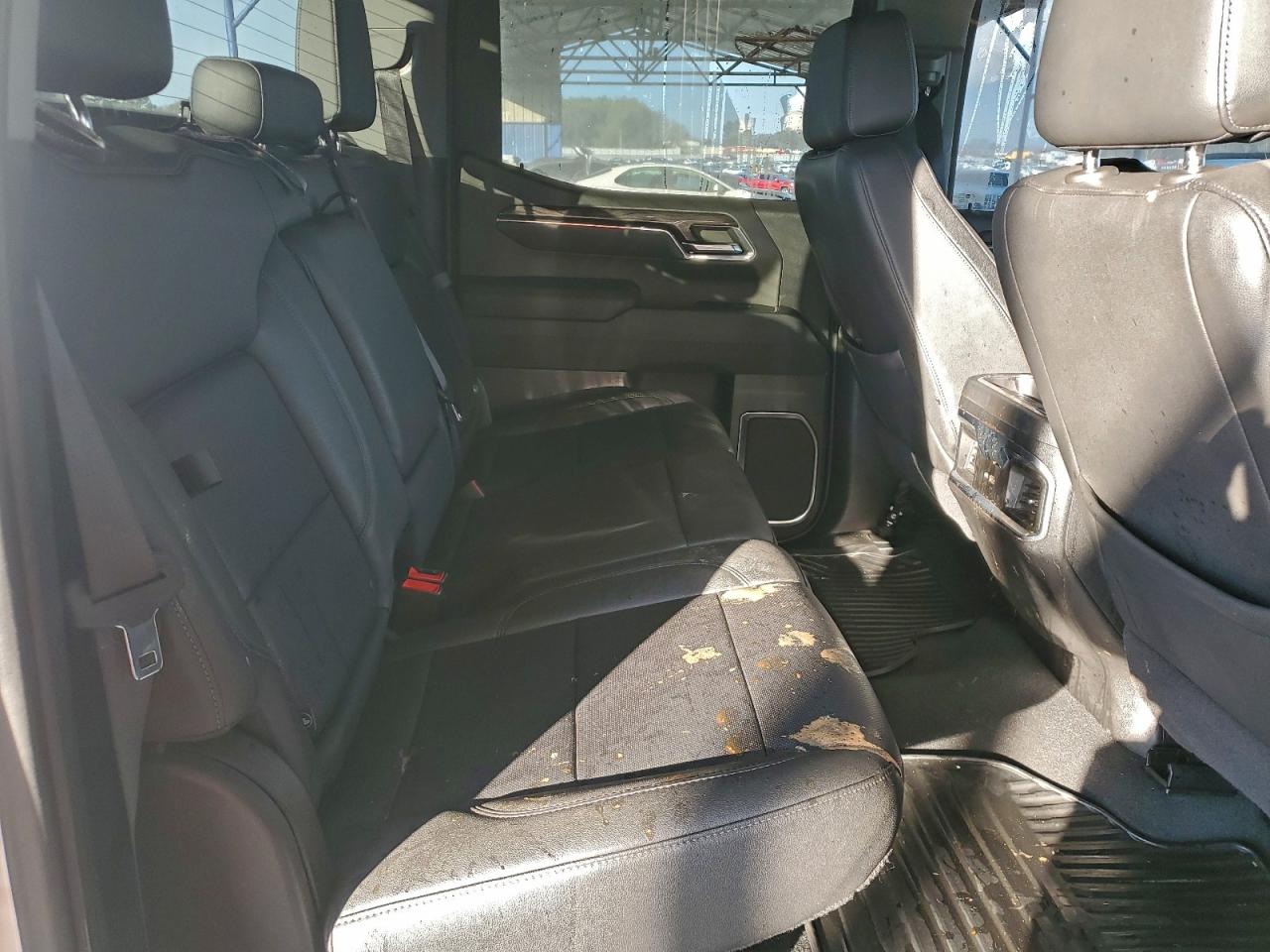 Chevrolet Silverado C1500 Ltz Image 9