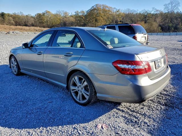 Mercedes-Benz E-Class 350 Image 11