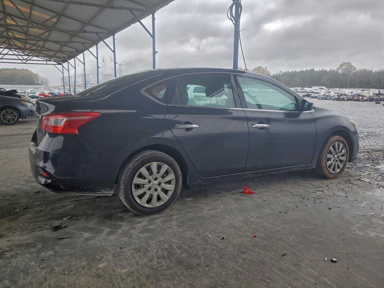 Nissan Sentra S Image 11