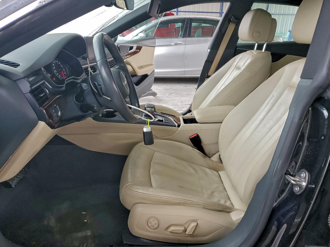 Audi A5 Premium Image 5