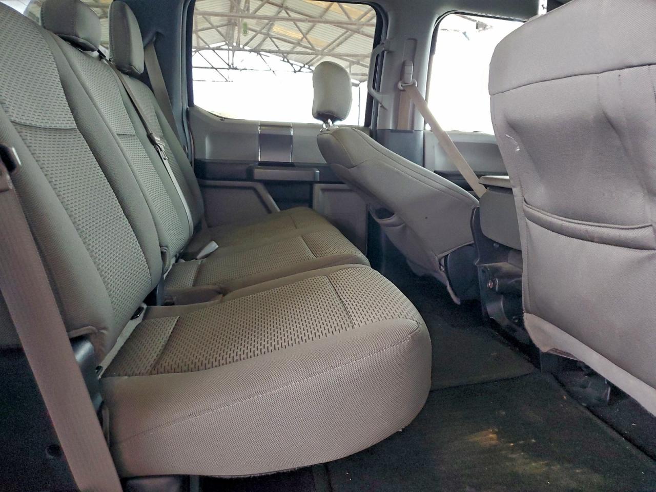 Ford F-150 Supercrew Image 12