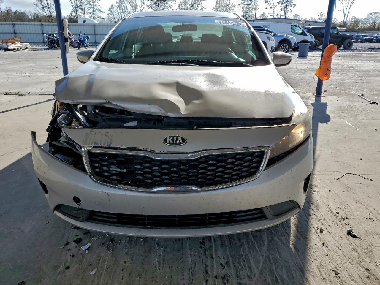 Kia Forte Lx Image 2