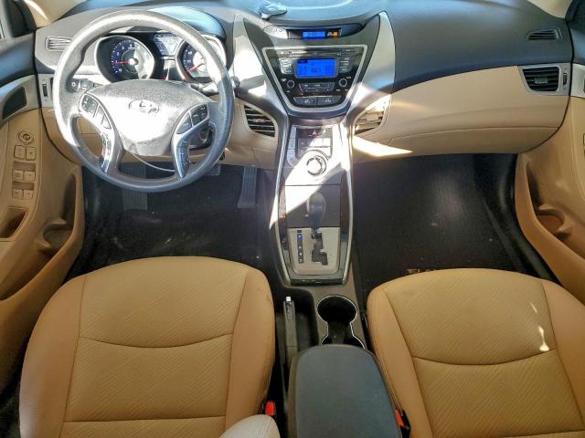 Hyundai ELANTRA Gls Image 10