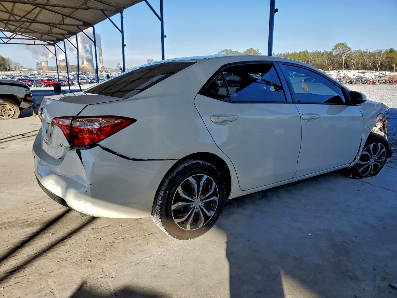 Toyota Corolla L Image 4