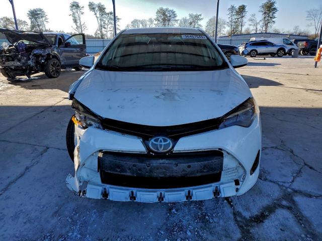 Toyota Corolla L Image 7