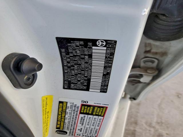 Toyota Corolla L Image 10