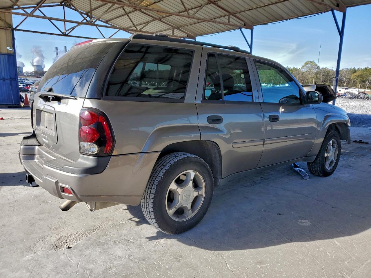 Chevrolet Trailblazer Ls Image 12