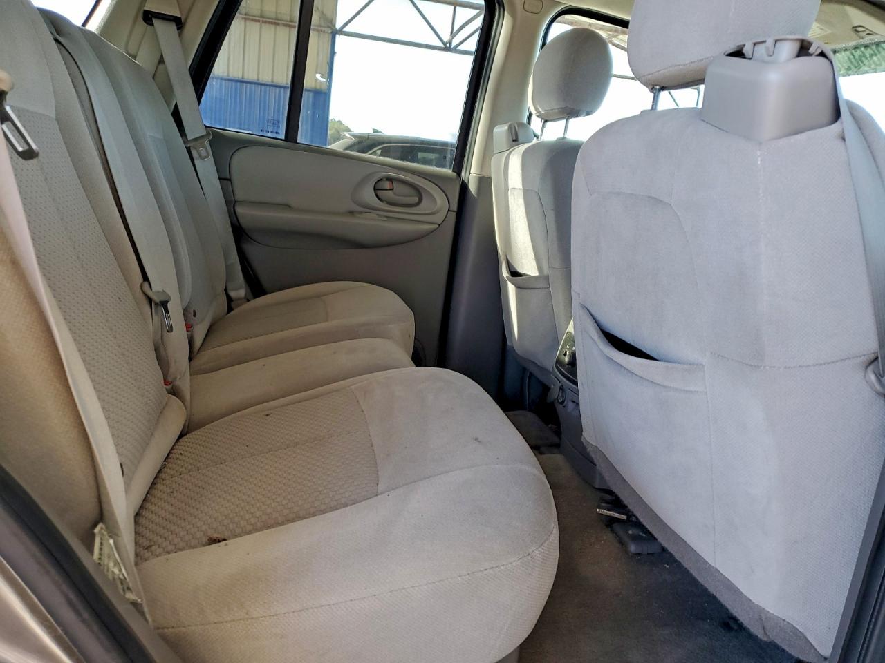 Chevrolet Trailblazer Ls Image 8