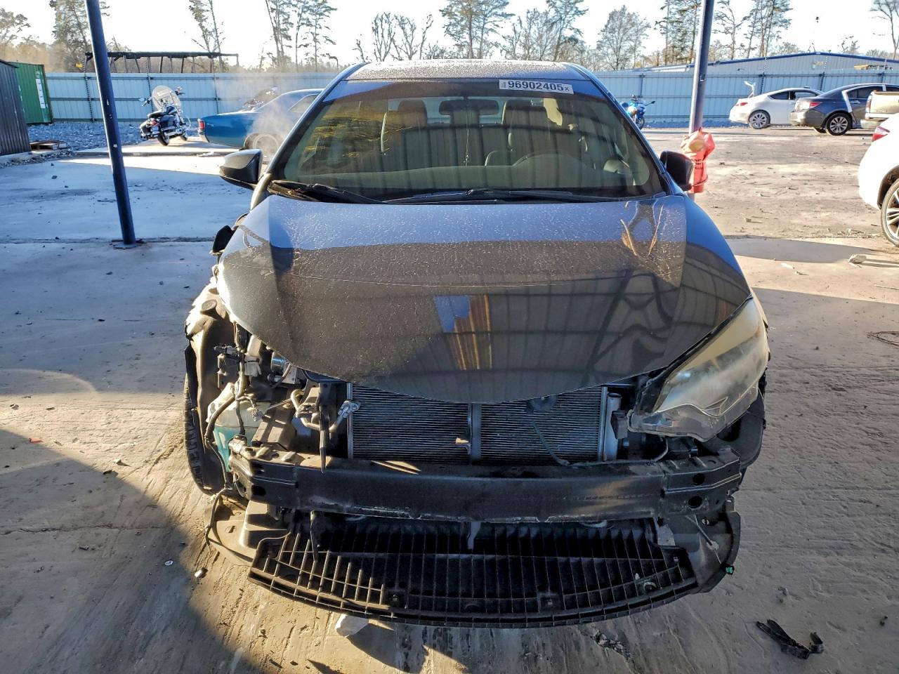 Toyota Corolla L Image 6