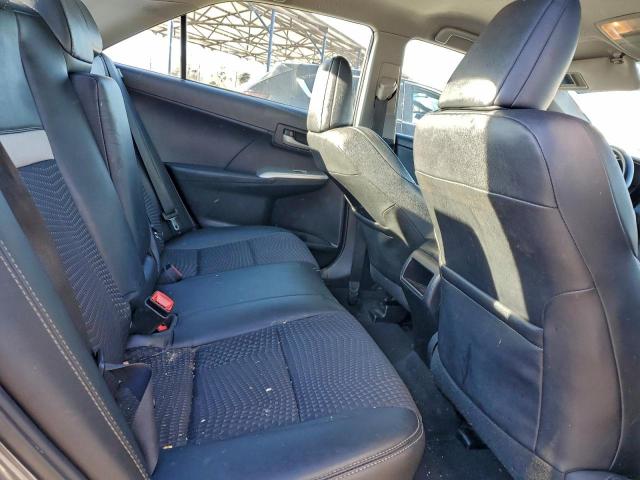 Toyota Camry Base Image 11